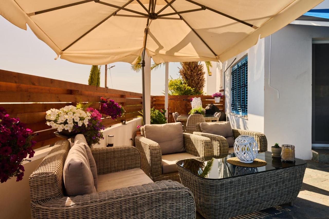 Villanelle Bed & Breakfast Welcomes Dog Lovers Only Tala Buitenkant foto