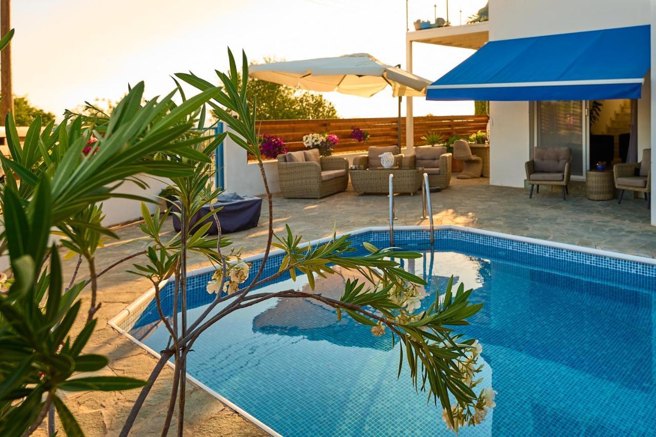Villanelle Bed & Breakfast Welcomes Dog Lovers Only Tala Buitenkant foto